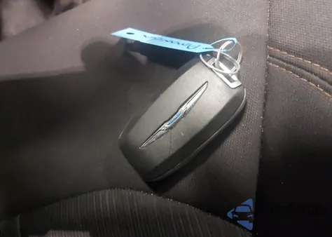 2018 Chrysler Pacifica Touring Plus z USA, uszkodzony, nr VIN 2C4RC1FG9JR183009